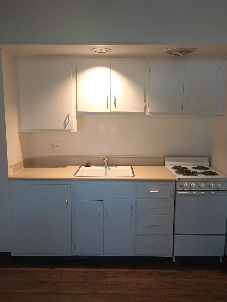 1714 W. Shaw Ave-A